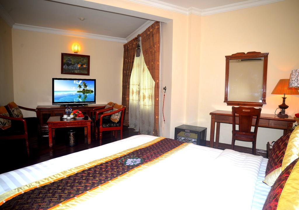 Central Hotel Κουάνγκ Νγκάι Εξωτερικό φωτογραφία