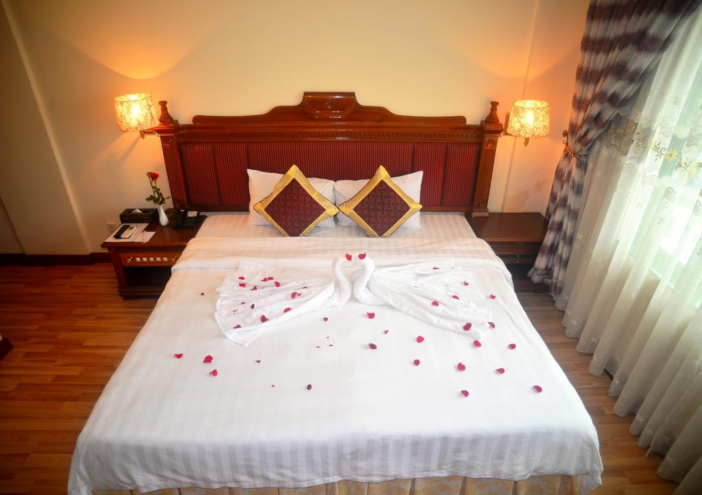 Central Hotel Κουάνγκ Νγκάι Εξωτερικό φωτογραφία