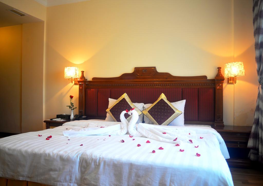 Central Hotel Κουάνγκ Νγκάι Εξωτερικό φωτογραφία