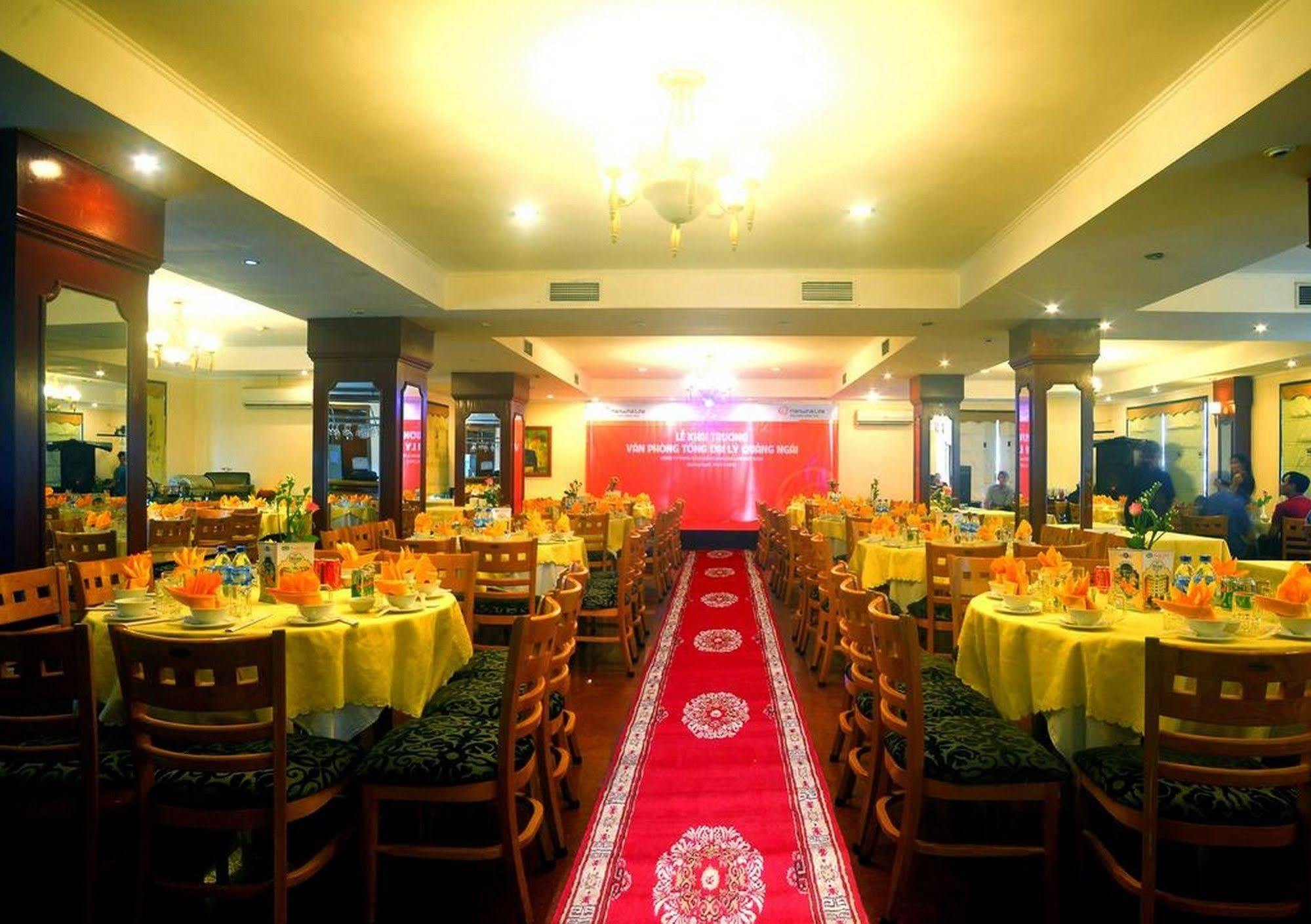 Central Hotel Κουάνγκ Νγκάι Εξωτερικό φωτογραφία