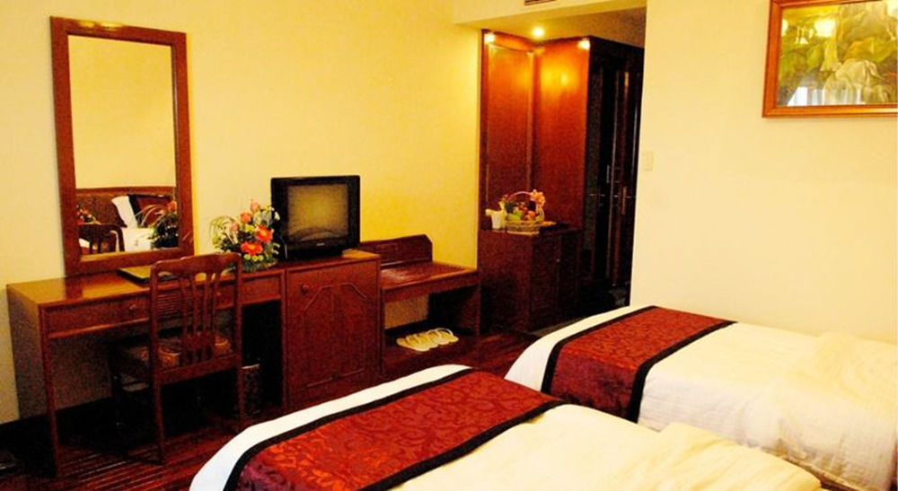 Central Hotel Κουάνγκ Νγκάι Εξωτερικό φωτογραφία