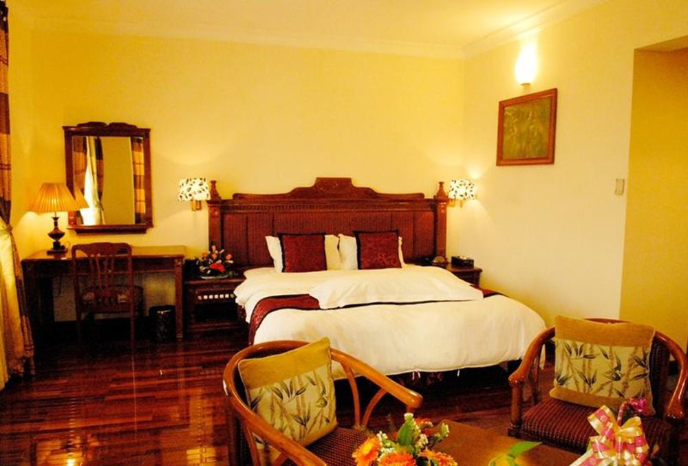 Central Hotel Κουάνγκ Νγκάι Εξωτερικό φωτογραφία