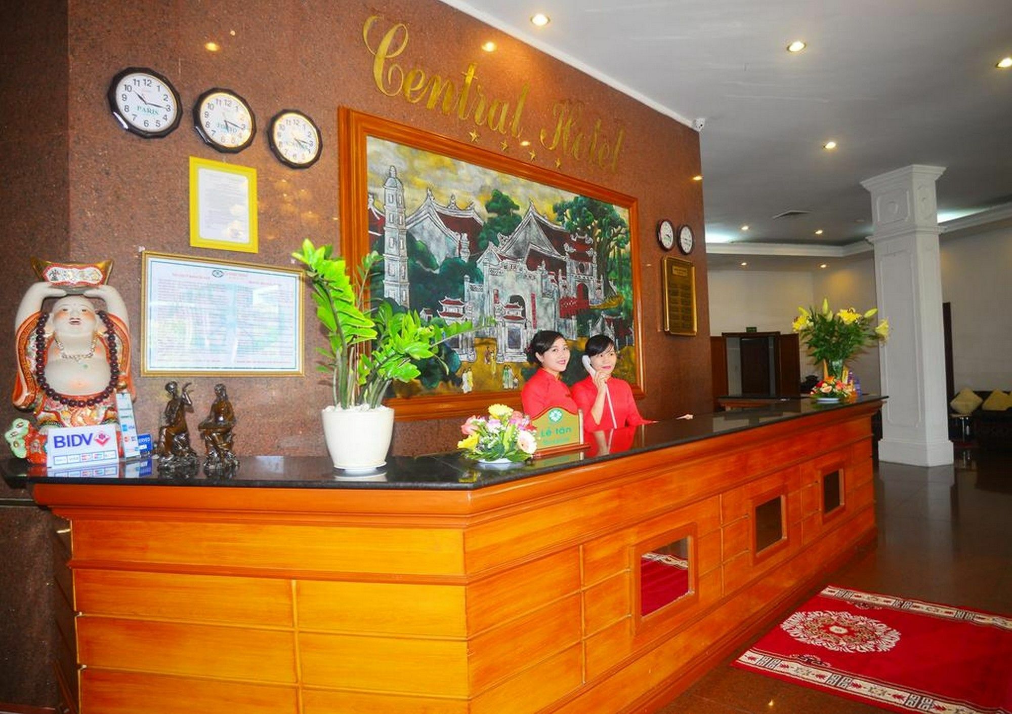 Central Hotel Κουάνγκ Νγκάι Εξωτερικό φωτογραφία