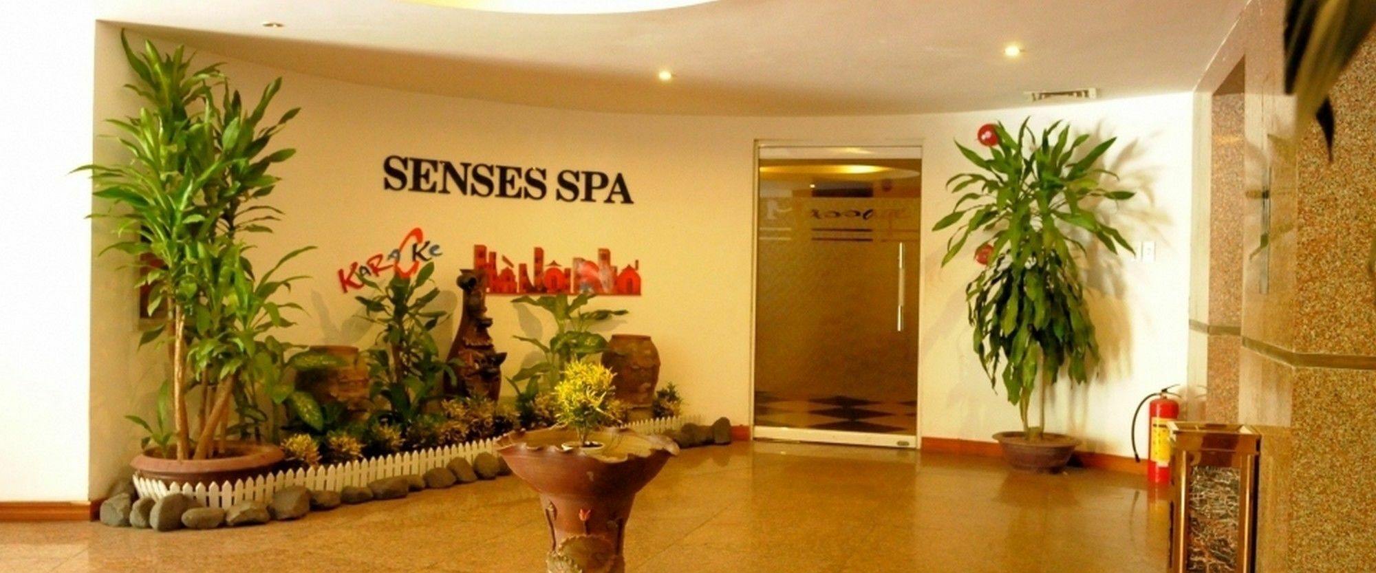 Central Hotel Κουάνγκ Νγκάι Εξωτερικό φωτογραφία